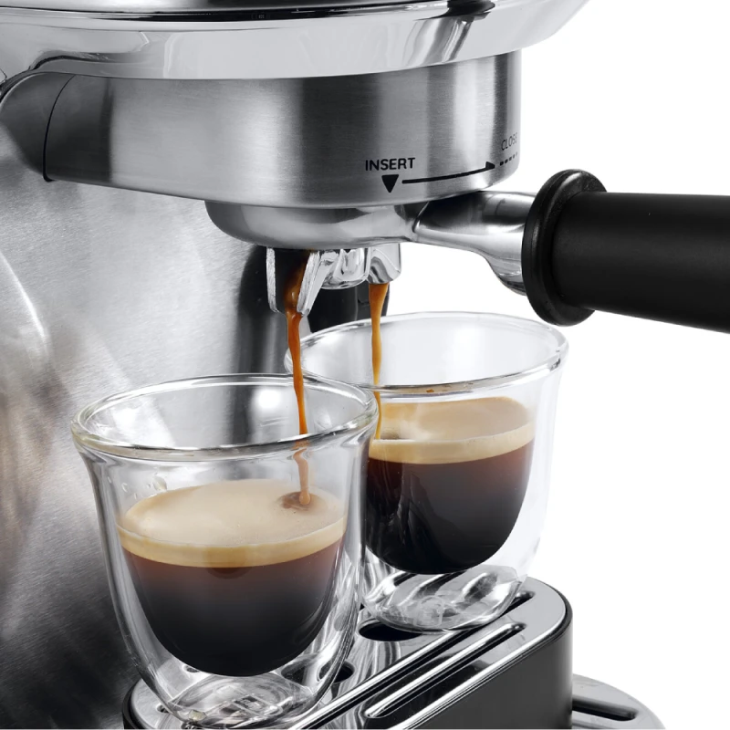 Кофеварка эспрессо DeLonghi EC950.M