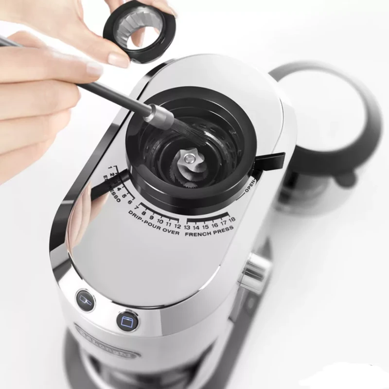 Qəhvəüyüdən DeLonghi KG520.M