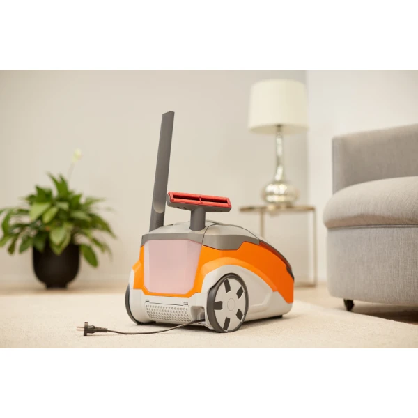 Tozsoran Thomas Pet&Family