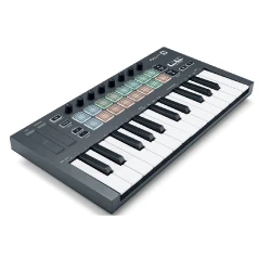 MIDI-контроллер Novation FLkey Mini
