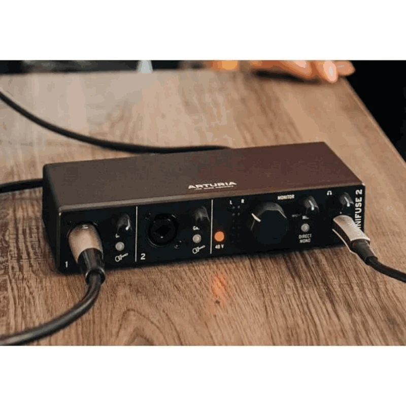 Аудио интерфейс Arturia MiniFuse 2BK