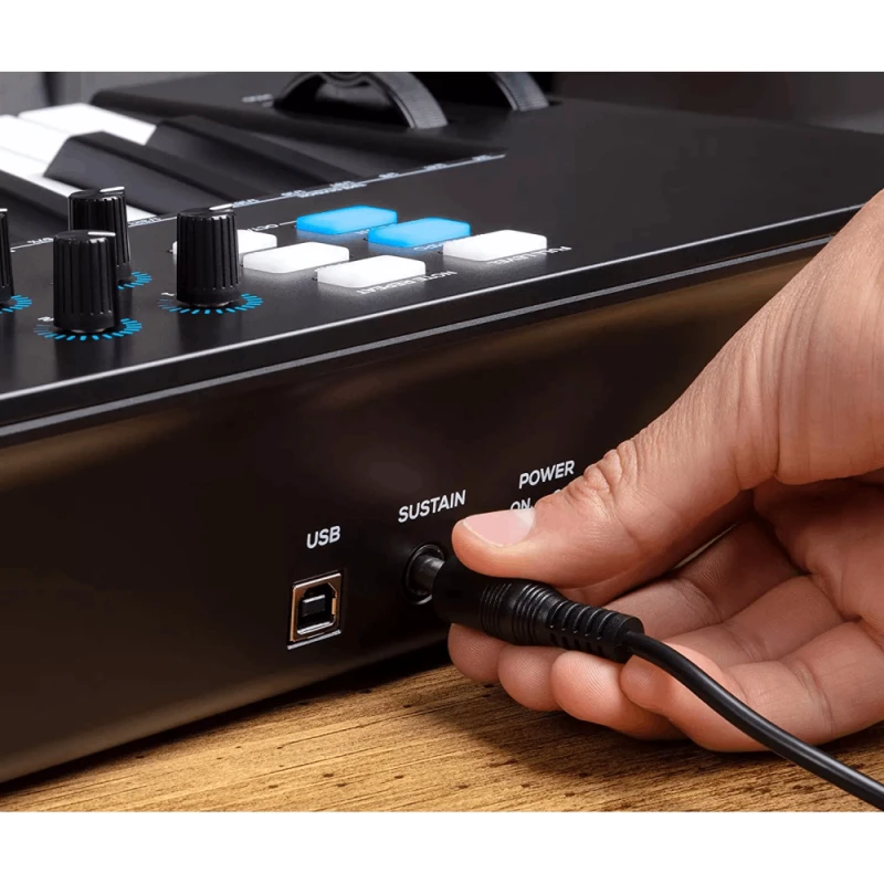 Цифровое пианино Alesis V25 MKII