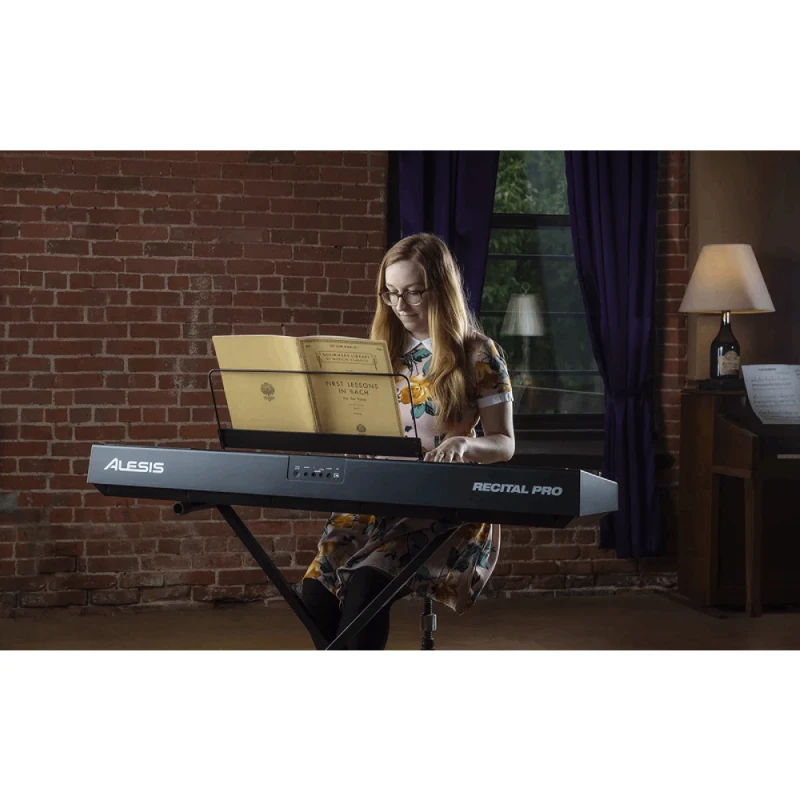 Цифровое пианино Alesis Recital Pro