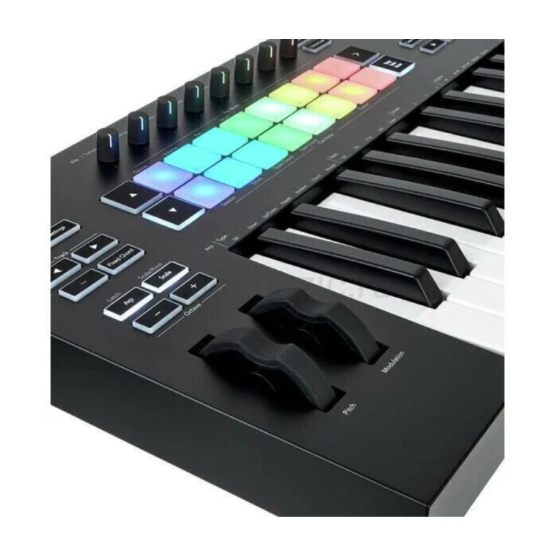 MIDI-контроллер Novation Launchkey 25 MK3