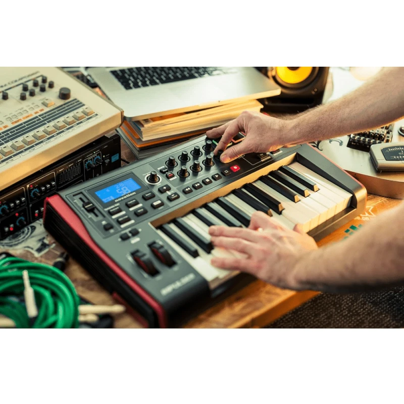 MIDI-контроллер Novation Impulse 49