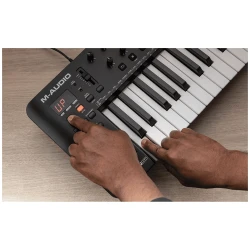 Midi-kontrollerlər M-Audio Oxygen 25 MK5