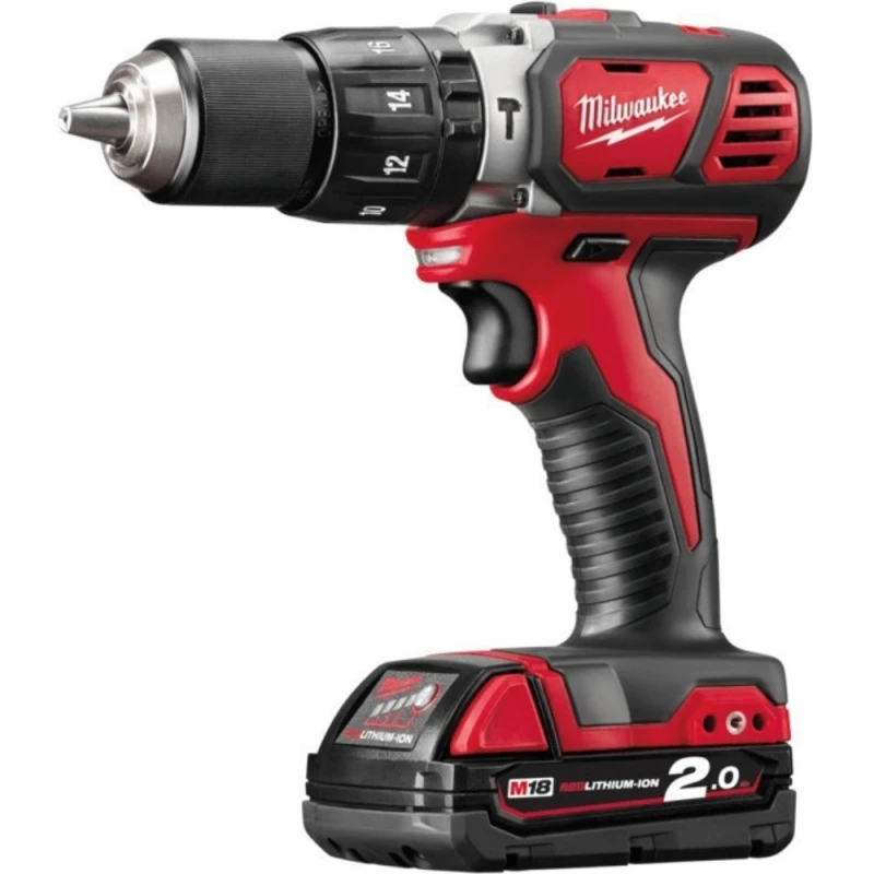 Дрель-шуруповерт Milwaukee M18BPD-202C (CASE+2X2.0)