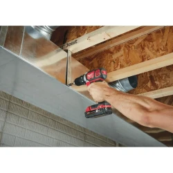 Дрель-шуруповерт Milwaukee M18BPD-202C (CASE+2X2.0)