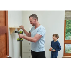 Дрель-шуруповерт Ryobi R18PDBL-220S (Bag+2X2.0)