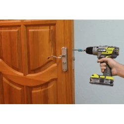 Drel-şurup bağlayan Ryobi  R18PDBL-225S (BAG+2X2.5)