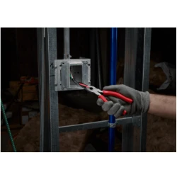 Плоскогубцы Milwaukee 210 mm (48226101)