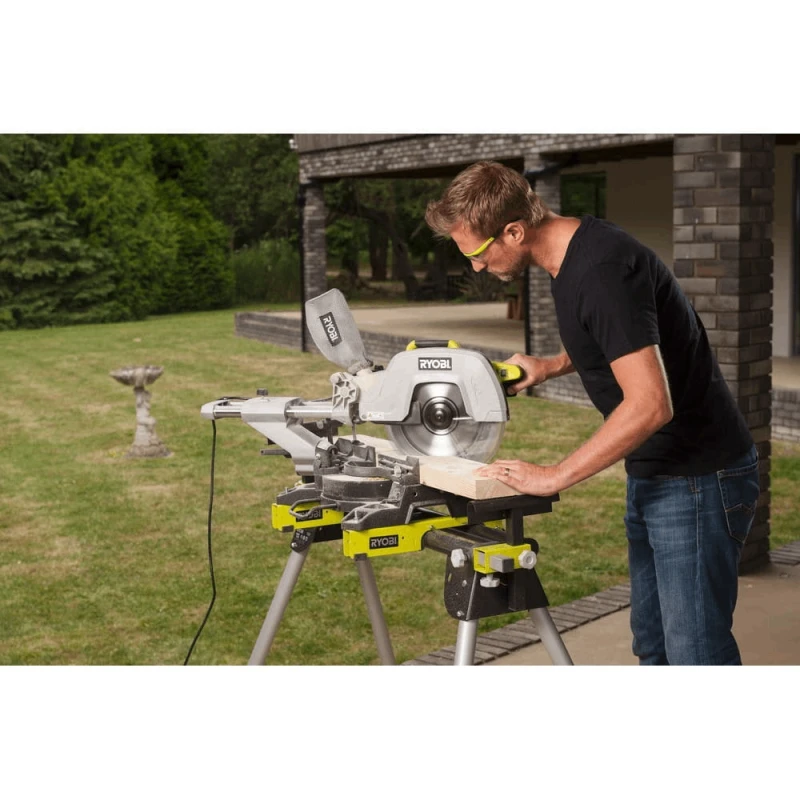 Künc kəsən mişar Ryobi EMS305RG / 2200W