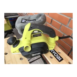 Rəndə Ryobi EPN6082CHG / 600W