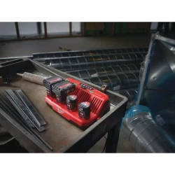 Akkumulyator batareyası Milwaukee M12C4 Lİ (4932430554)