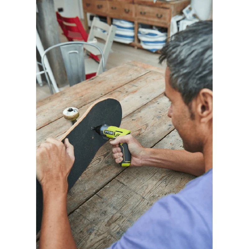 Şurup bağlayan Ryobi Ergo-A2 / 4V