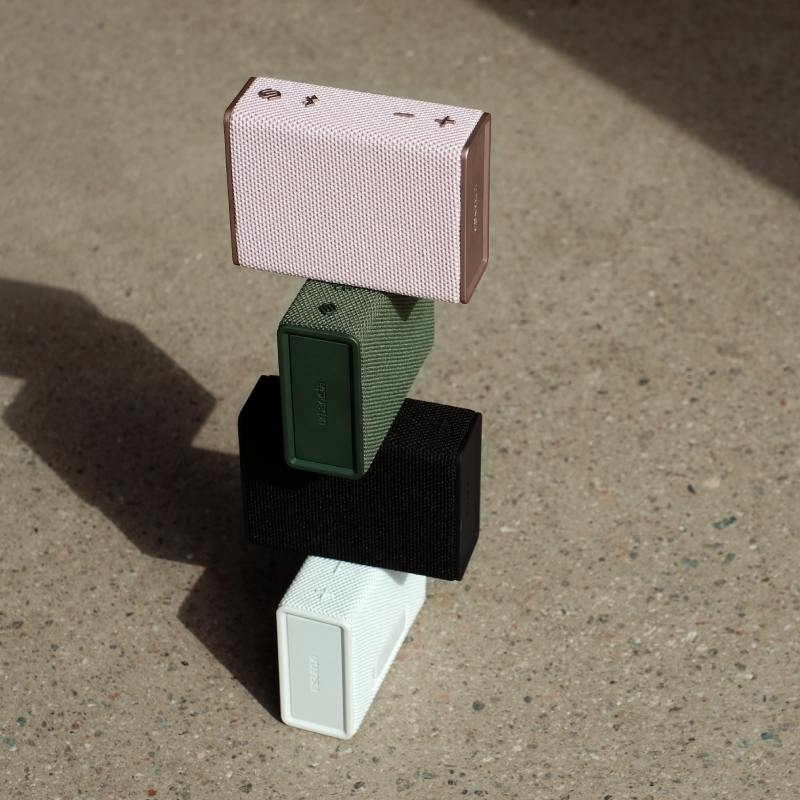 Портативная акустика Urbanista Sydney White Mist