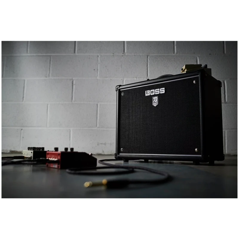 Gitara gücləndiricilər Boss Katana 50 MKII