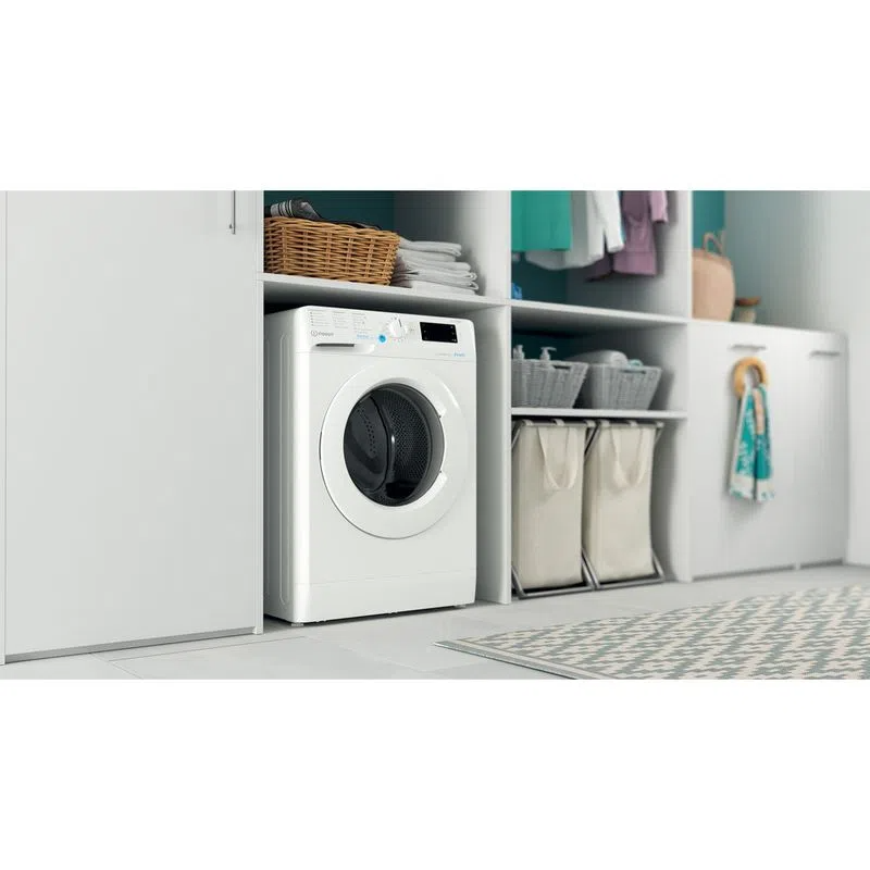 Стиральная машина Indesit BWE 81282 L B