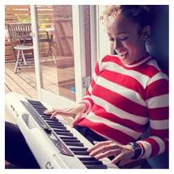 Синтезатор Casio CT-S200 WT