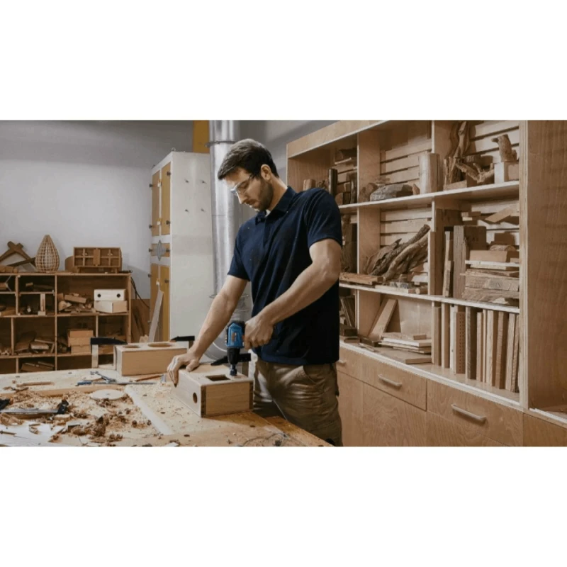 Дрель-шуруповерт Bosch GSR 12V-30