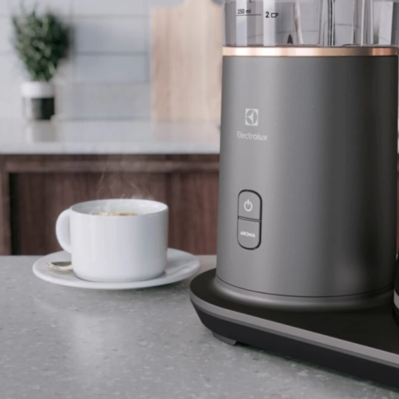 Капельная Кофеварка Electrolux E7CM1-4MTM