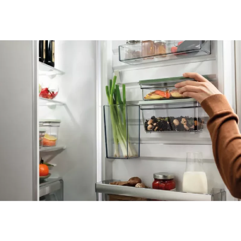 Vakum qabı Electrolux EVFB1