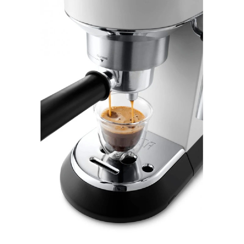 Qəhvədəmləyən DeLonghi EC685.W