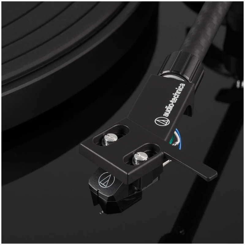 Проигрыватель винила Audio-Technica AT-LPW50PB Manual Belt Drive Wood Base Piano Black