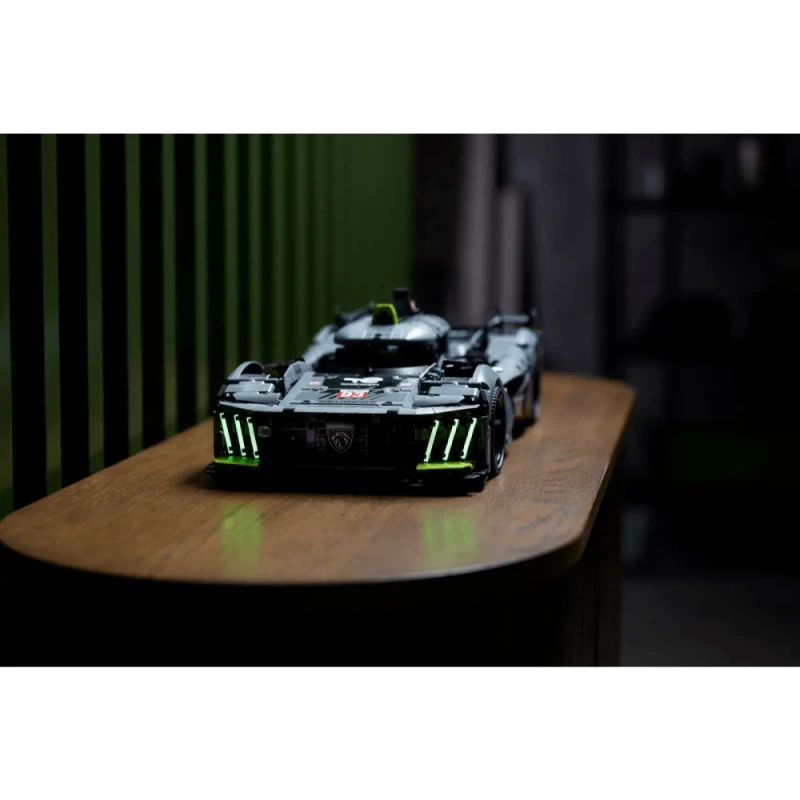 Конструктор LEGO Technic Peugeot 9X8 24H Le Mans Hybrid Hypercar / 42156