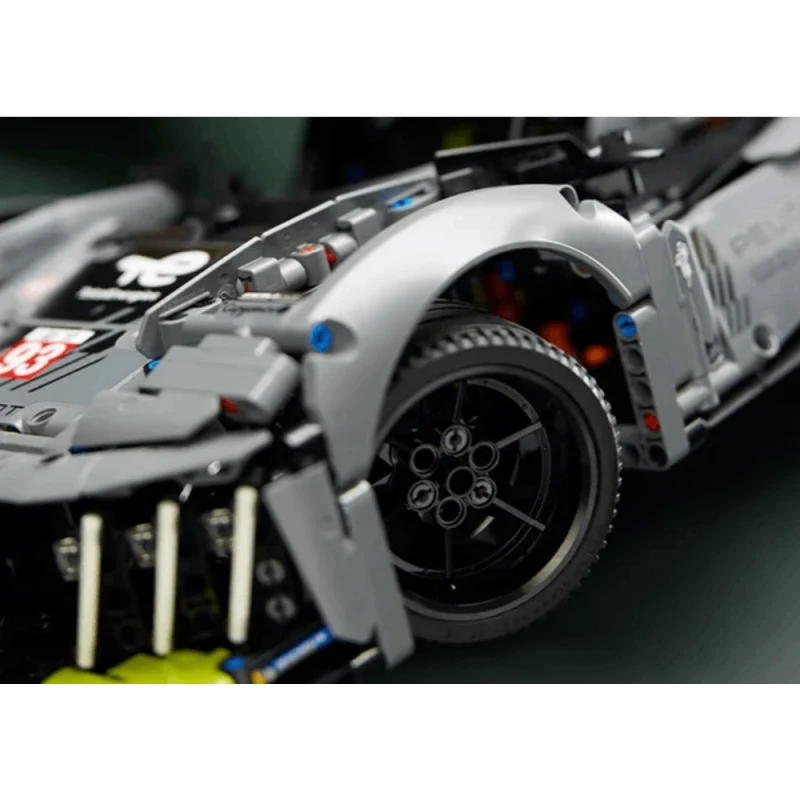 Конструктор LEGO Technic Peugeot 9X8 24H Le Mans Hybrid Hypercar / 42156
