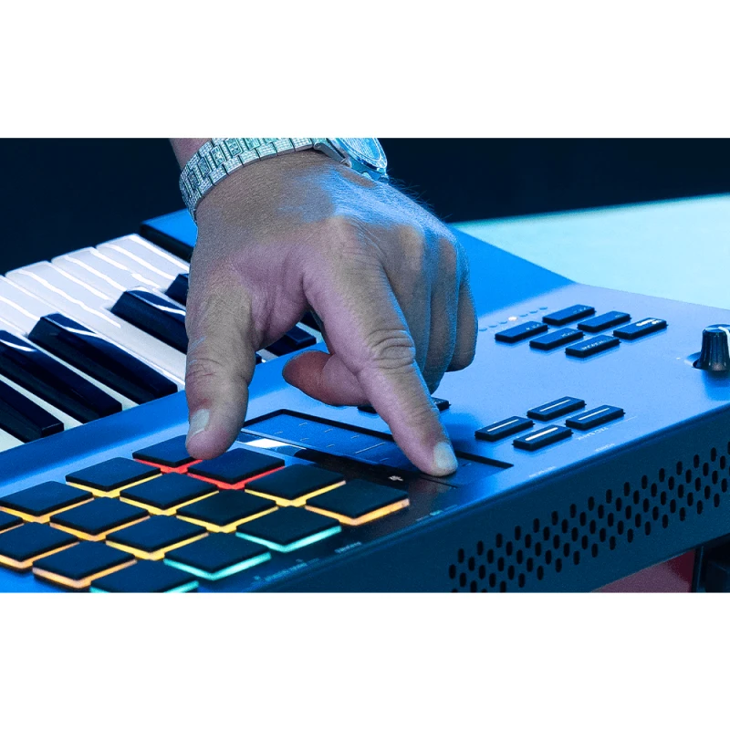 Sintezatorlar AKAI MPC Key 61