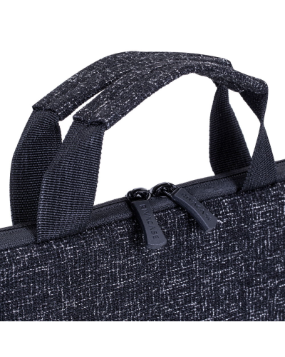 Çexol Rivacase 7915 Black W/Handles 15.6”