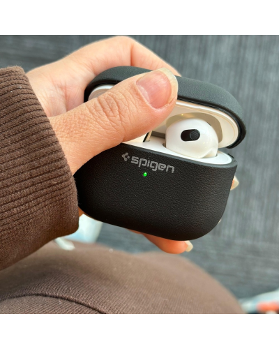 Spigen AirPods 3 Silicone Case Black