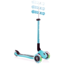 Skuter Globber Junior 4895224403579 (Qatlanan, işıqlı)