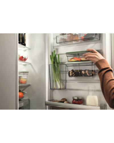 Vakuum qablaşdırma aparatı Electrolux EVSRR1