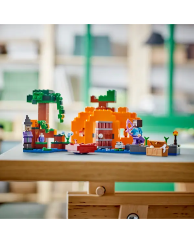 LEGO Minecraft The Pumpkin Farm 21248 / 5702017415833