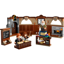 LEGO Harry Potter Hogwarts Castle: Charms Class 76442 / 5702017812809