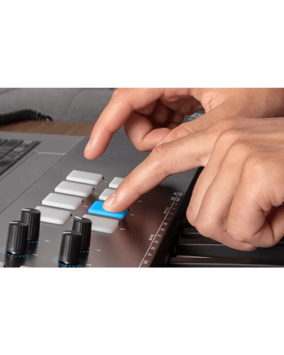 Alesis V49 MKII