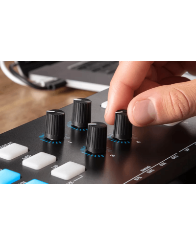Alesis V61 MKII