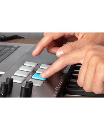 Alesis V61 MKII