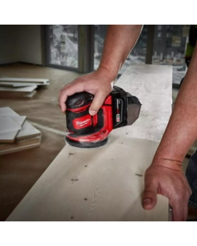 Cilalayıcı Milwaukee M18BOS125-0 / 18V
