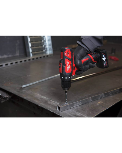 Drel-şurup bağlayan Milwaukee M12BDD-402C (CASE+2X4.0)