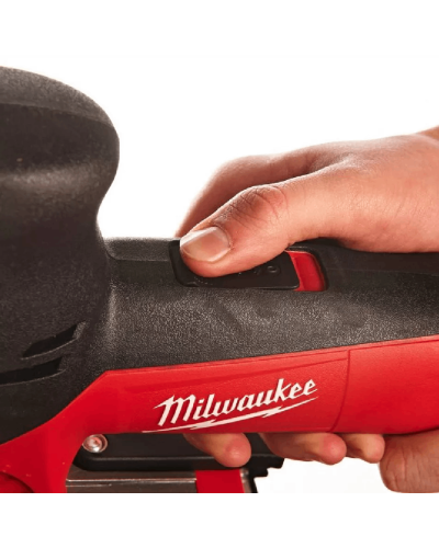Lobzik Milwaukee JS120X / 710W