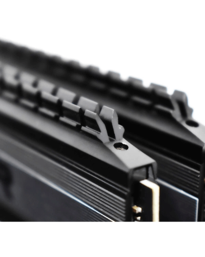 Patriot Viper Blackout 32GB 3200MHZ CL16 UDIMM KIT PVB432G320C6K