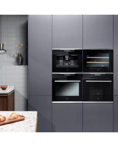 Şərab soyuducusu Electrolux KBW5X