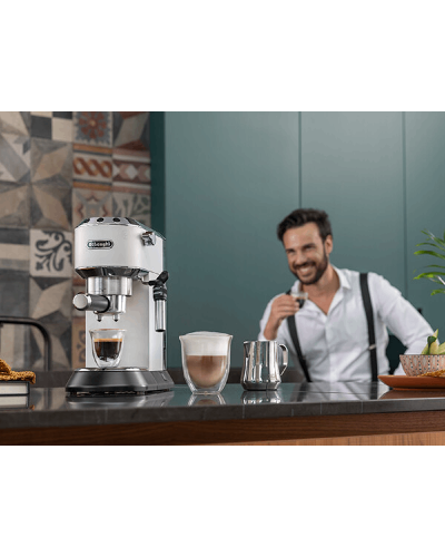 Qəhvədəmləyən DeLonghi EC685.W