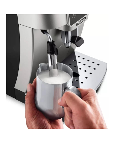 Qəhvəbişirən Delonghi ECAM220.31.SB