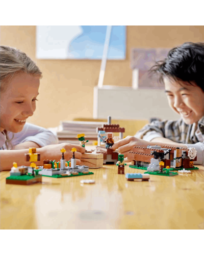 LEGO Minecraft The Abandoned Village / 21190