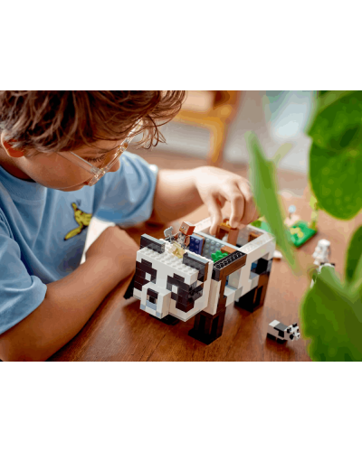 LEGO Minecraft The Panda Haven / 21245