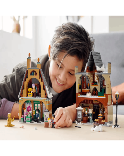 LEGO Hogsmeade Village Visit 76388